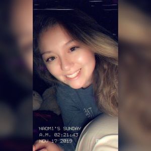 Meet your Posher, Naomi